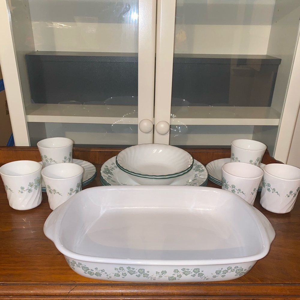 Corelle Callaway green Ivy dinner ware
